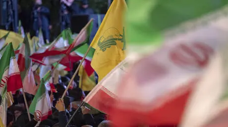 النائبان عن حزب الله الحاج حسن وعمار يدينان "الوصا...