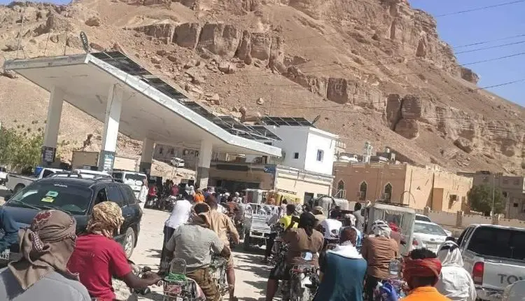 #الجنوب يختنق بالأزمات.. #حرب الخدمات تُفاقم معانا...