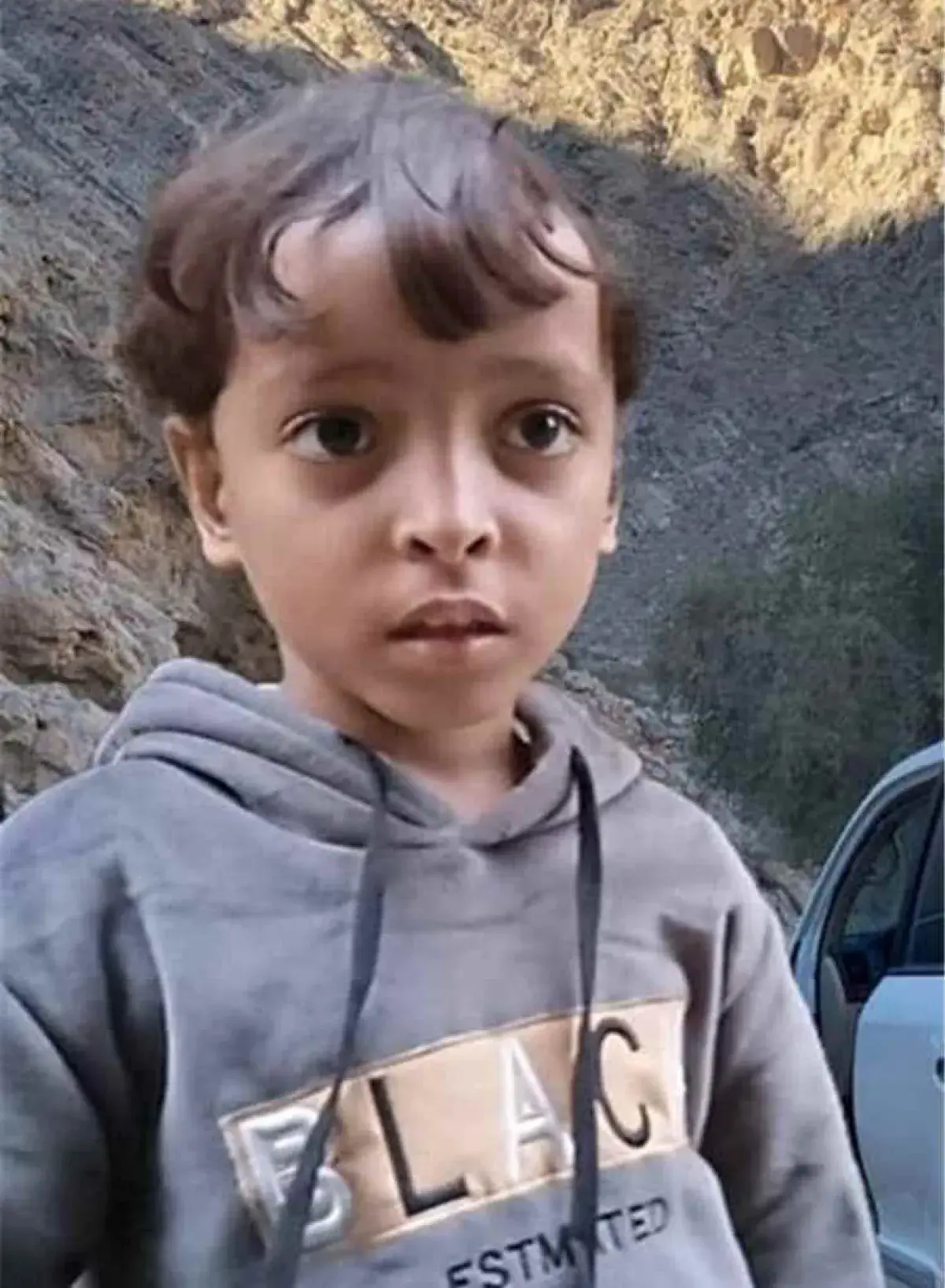 أسرة يمنية تطلق نداءً عاجلاً بعد اختفاء طفلها في ع...