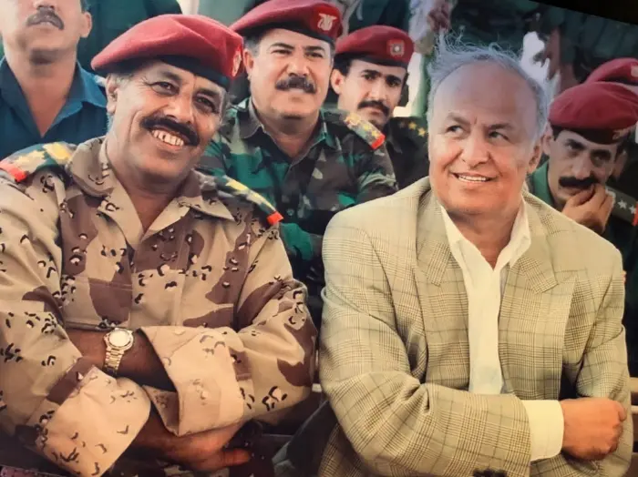 الفريق علي محسن: هادي قاد اليمن في أصعب مراحله ورف...