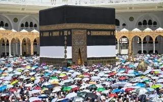الحجاج المتعجلون يؤدون طواف الوداع بيسر وطمأنينة
