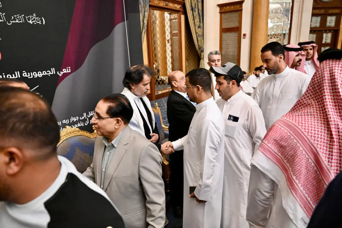 قيادات الدولة وجموع المواطنين يقدمون واجب العزاء ب...