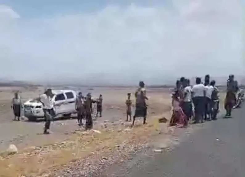 عائلة بأكملها تتعرض لحادث مروع في لحج.. ونقلهم في...