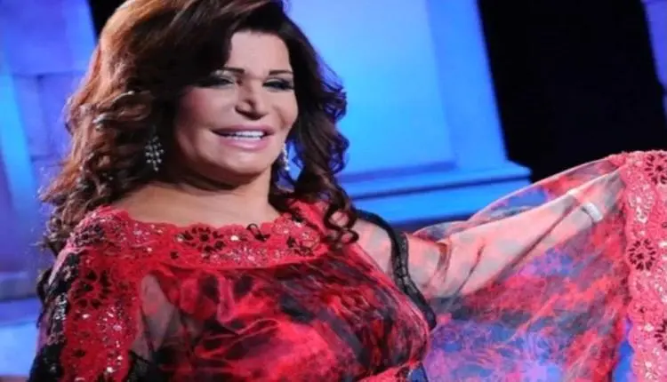 الهاتف أصبح هادئًا وأفتقد العزوة في الأعياد.. نجوى...