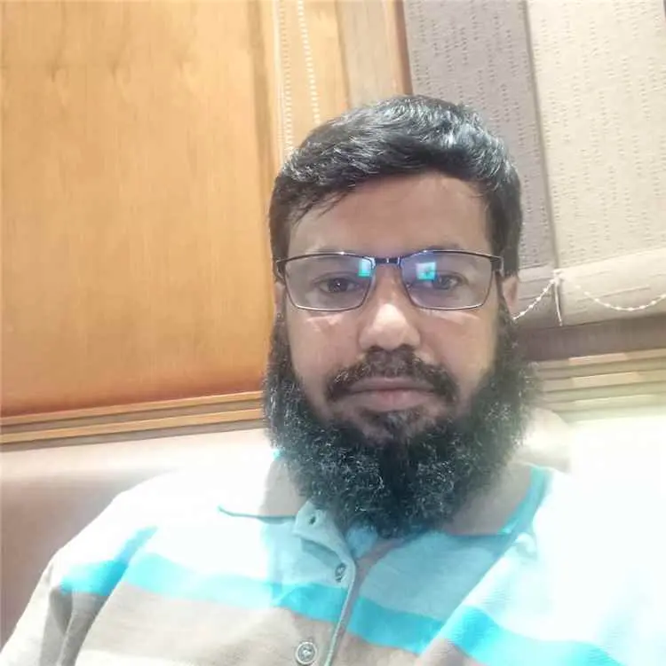 الحنكاسي يحذر من تفاقم معاناة أبناء سقطرى عقب قرار...