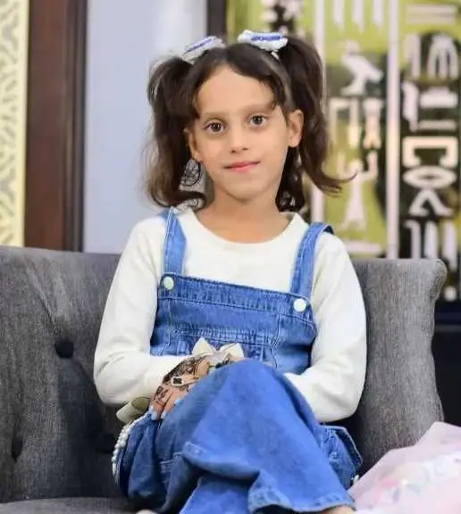 جد الطفلة ضحية حادث مأرب ينقلها بسيارته الخاصة.. ث...