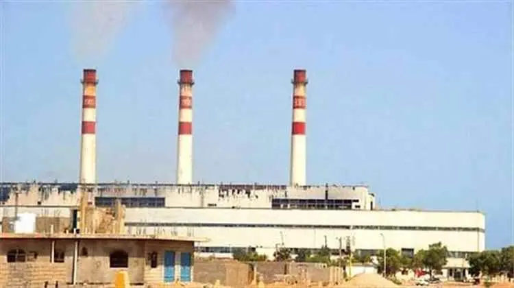 مواطنون يطالبون الحكومة بتقليص ساعات انقطاع الكهرب...