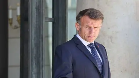 ماكرون يعلن احتجاز ناقلة نفط مغادرة من روسيا (فيدي...