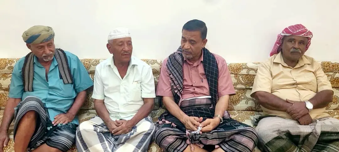 تنفيذية انتقالي #تريم تزور أسر #الشهداء وعدداً من المناضلين بمناسبة عيد الأضحى المبارك