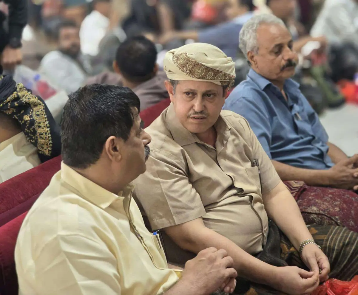 القائم بأعمال الأمين العام يؤدي واجب العزاء في وفا...