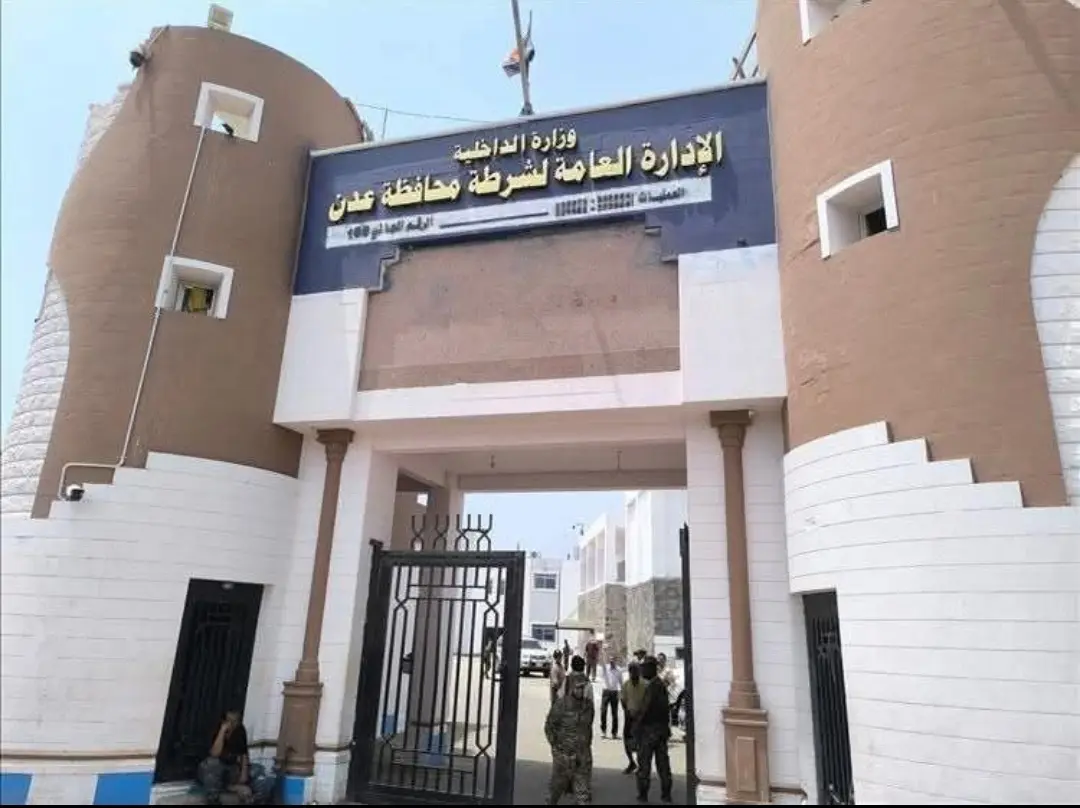 اللجنة الأمنية بعدن تقر إجراءات حازمة لضبط الدراجا...