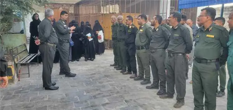 العقيد مصطفى النخعي يتفقد فرع الأحوال المدنية بخور...