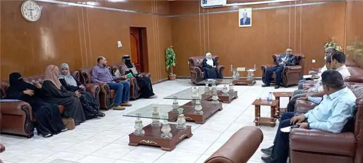 رئيس جامعة عدن يترأس اجتماعًا موسعًا لمجلس إدارة م...