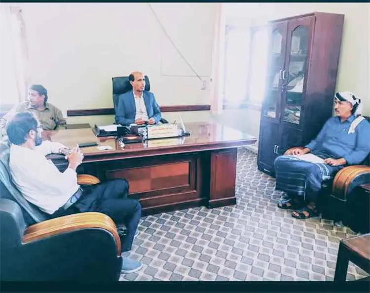 مدير تربية شبوة يلتقي مدير تربية ميفعة لمناقشة الت...