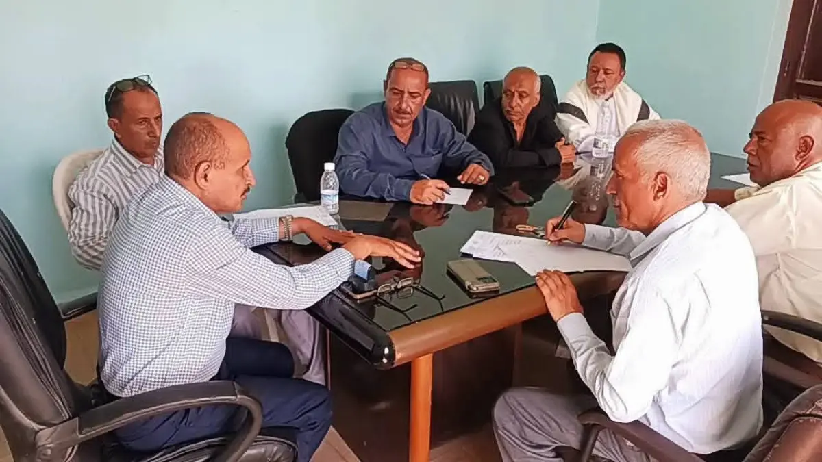 الصناعة والتجارة بتعز تعقد أول اجتماع عقب إجازة ال...