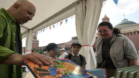 بوتين: اللغة والأدب الروسيان أساس هويتنا الوطنية (...