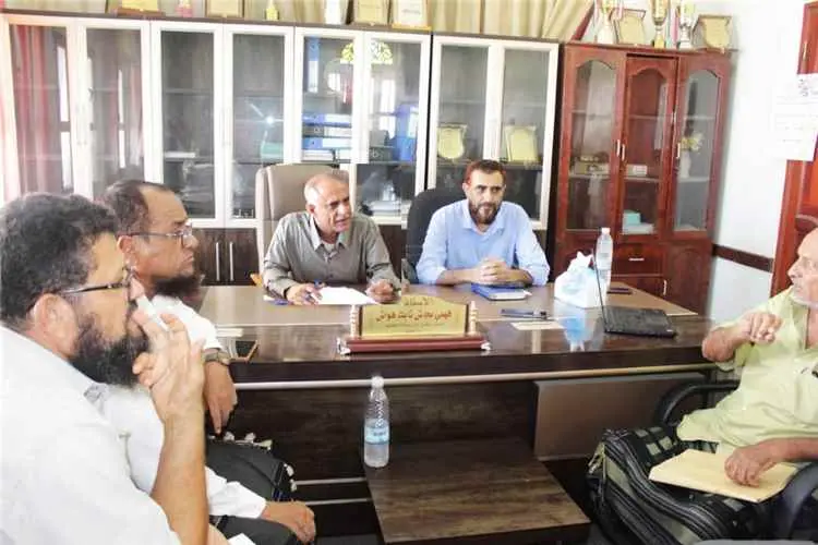 لحج.. مناقشة الاستعدادات الاختبارية النهائية على م...