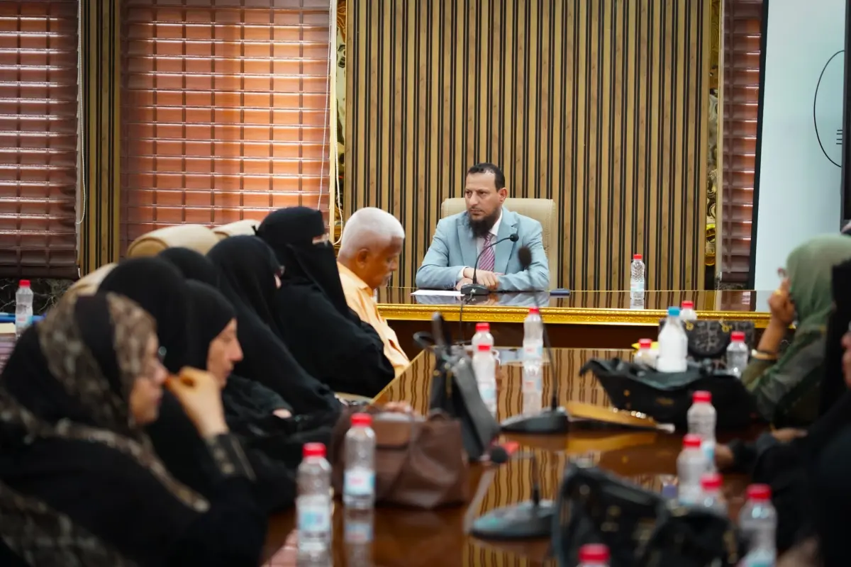 المحافظ شيخ يطلع على آخر الاستعدادات لانطلاق الاخت...