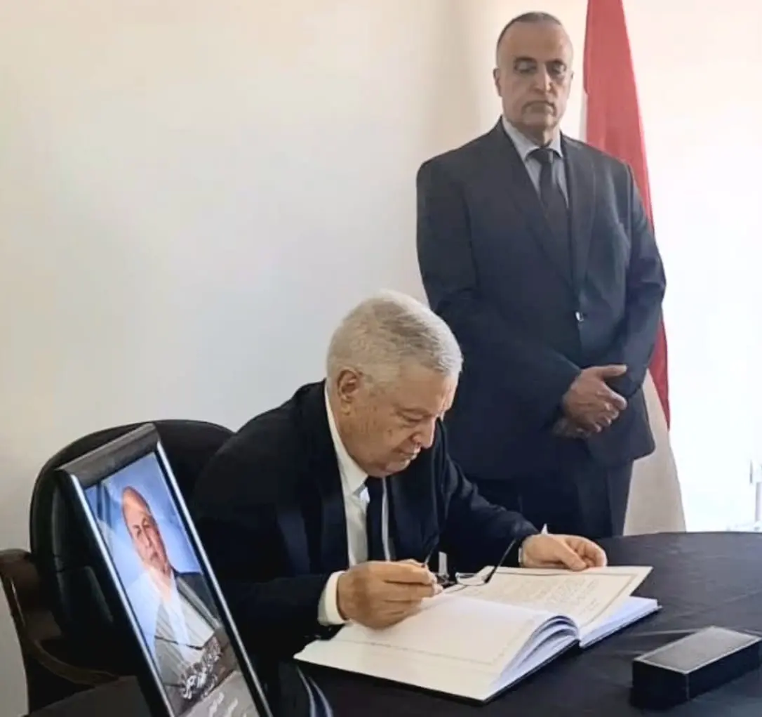 رئيس مجلس الأمة الجزائري يقدم واجب العزاء في وفاة...
