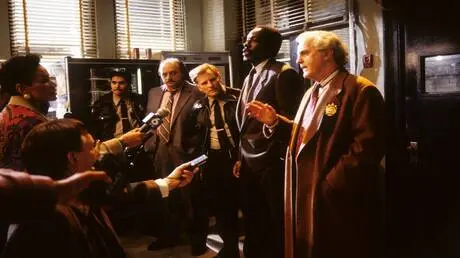 قبل اعتقاله بساعات.. قاتل نجم أمريكي يتصل بالشرطة...