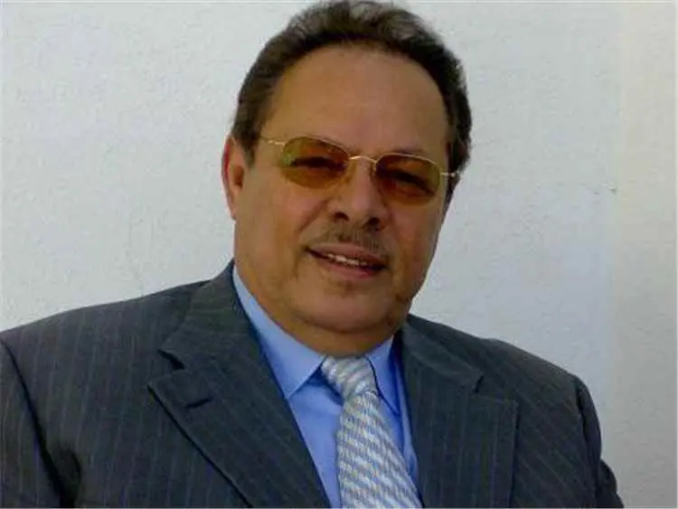 علي ناصر محمد: عدن التي سبقت عصرها لا يجوز أن تبقى أسيرة العطش والعتمة