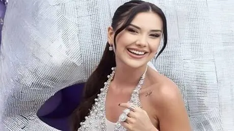 تفاصيل جديدة.. منشورات النجمة التركية ديلان بولات...