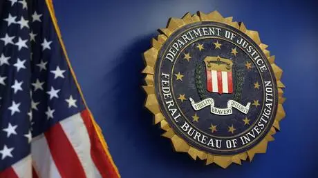 الـFBI يفصل عددا من محلليه الاستخباراتيين بسبب صلتهم بمذكرة "المتطرفين الكاثوليك"