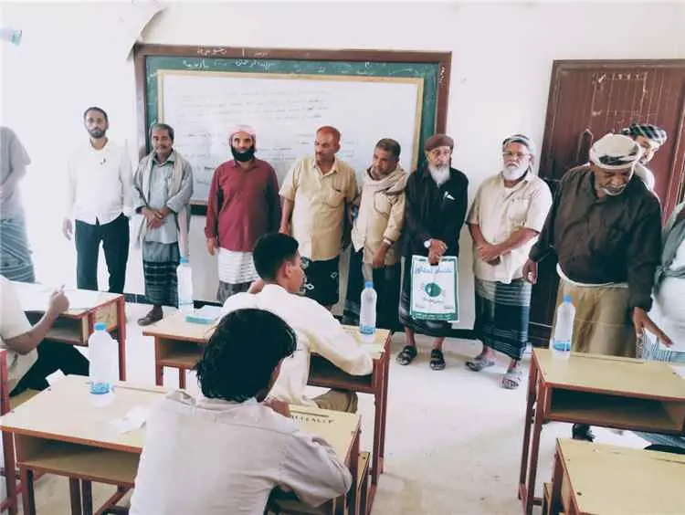 الأمين العام للمجلس المحلي يدشن اختبارات الثانوية...