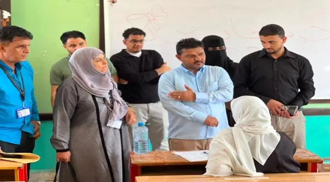 مدير عام الشيخ عثمان يدشن امتحانات الثانوية العامة...