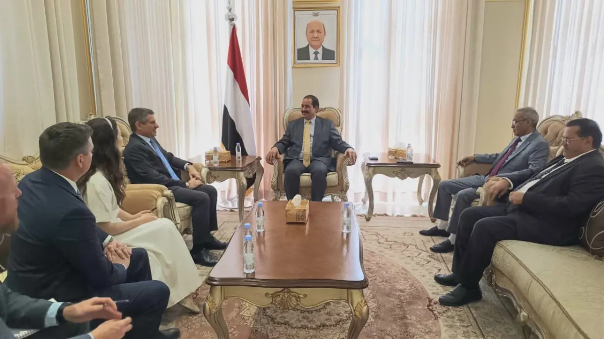 وزير الداخلية يثمن جهود السفير الامريكي في تعزيز ا...