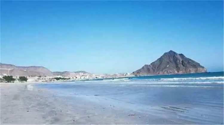الأرصاد تتوقع أمطاراً رعدية على المرتفعات وتحذر الصيادين من اضطراب البحر