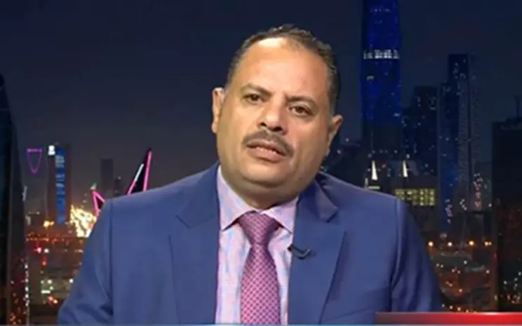 قيادي اشتراكي يحذر: سفينة الشرعية مهددة بالغرق وتع...