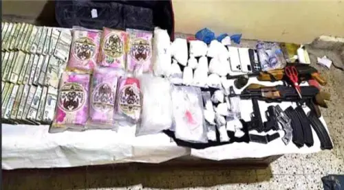 ضبط مروج وبحوزته كمية من الشبو والحشيش المخدر بالم...