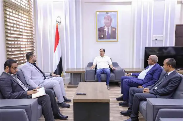 البكري يبحث مع شركة بحار الشرق إمكانية عرض مباريات...