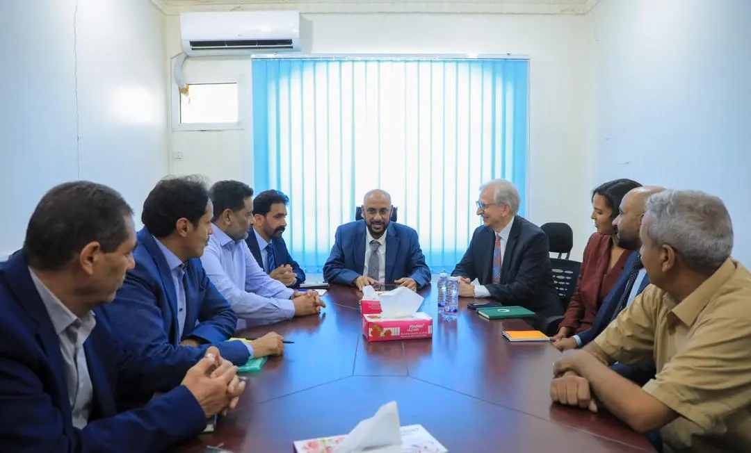 مدير شركة صافر يبحث مع السفير الألماني تحديات قطاع...