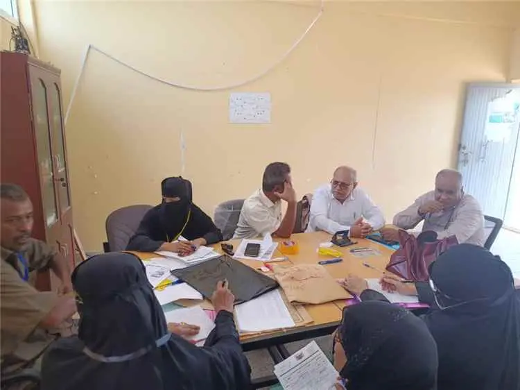 مدير عام تبن يشيد باهتمام محافظ لحج بالعملية التعل...