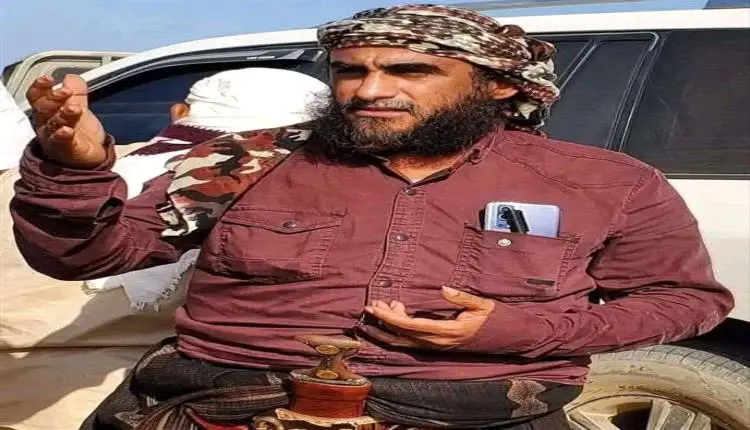 قائد التحالف العربي يعزي طارق صالح باستشهاد الوحيش