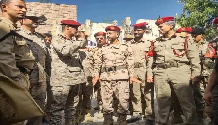 قيادات إخوان تعز تطالب الدفاع بـ28 مليار مقابل تسل...