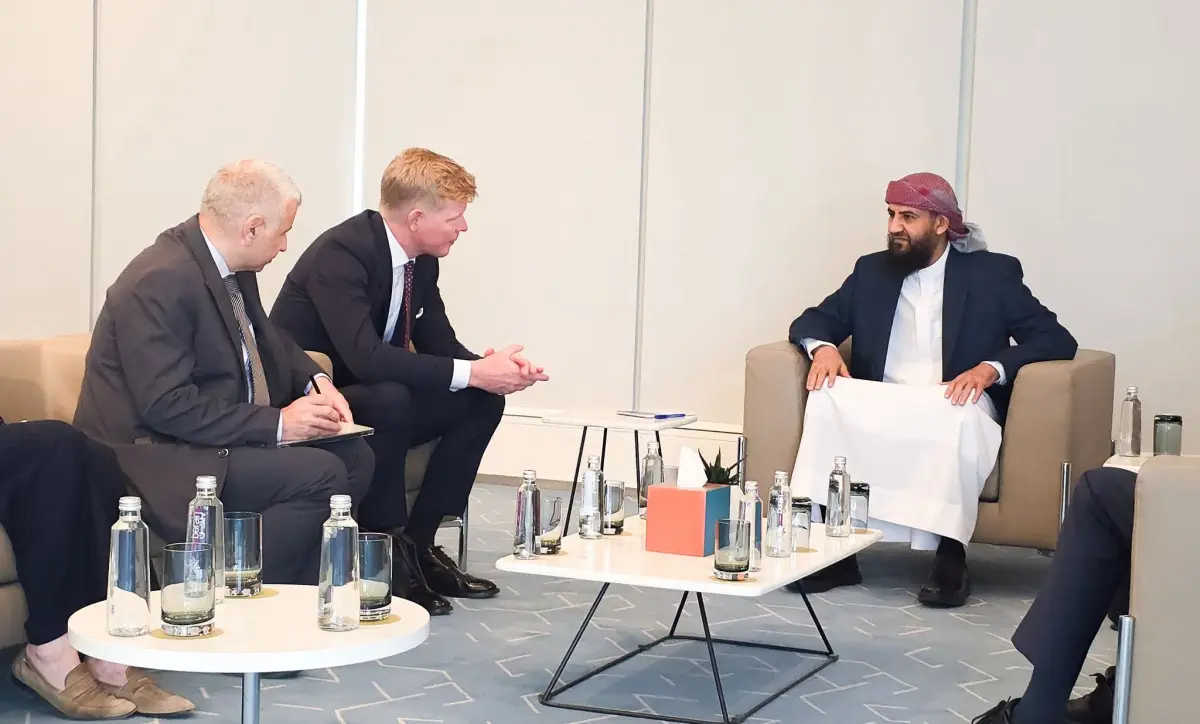 المحرّمي يستقبل المبعوث الأممي ويبحث معه مستجدات ا...