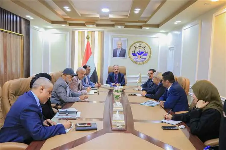 وزير النقل يتراس اول اجتماع لمجلس ادارة الهيئة الع...