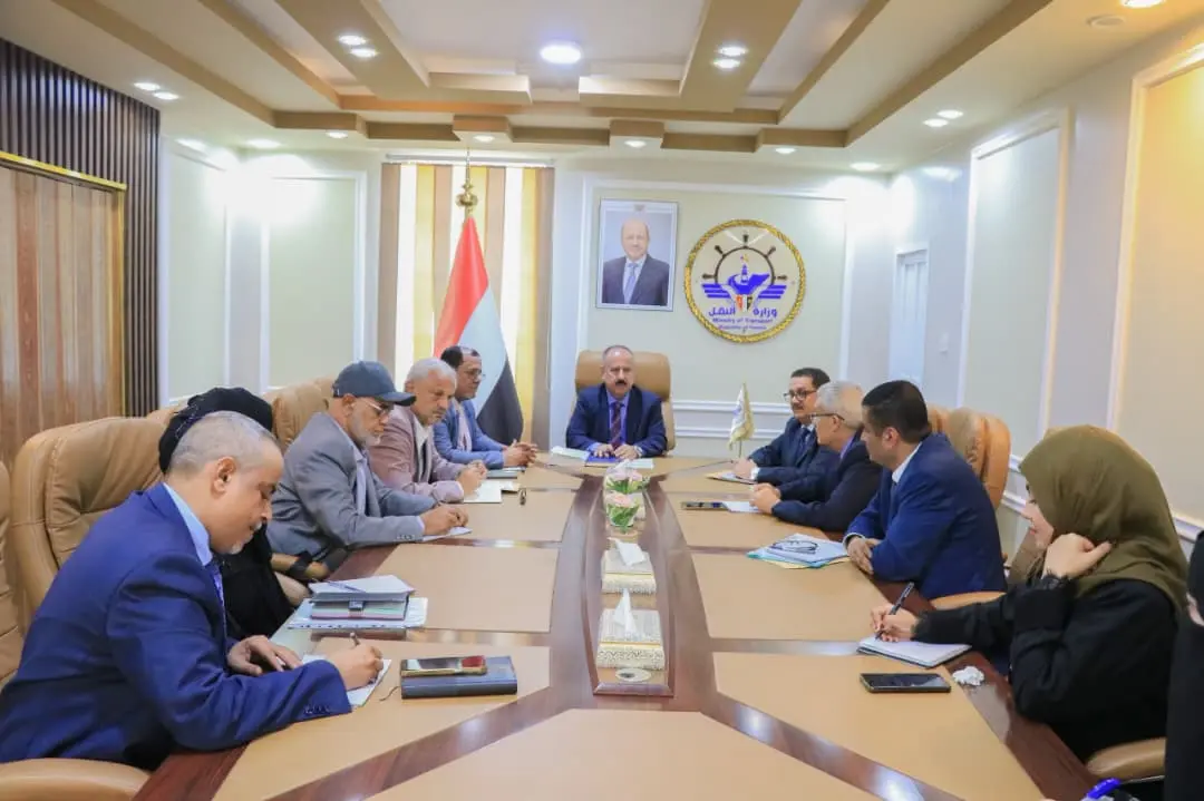 وزير النقل يرأس اجتماعا لمجلس ادارة هيئة الطيران ا...