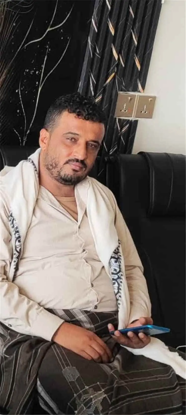 أسرة الناشط أحمد مقرع الحنشي تطالب بالإفراج عنه بع...