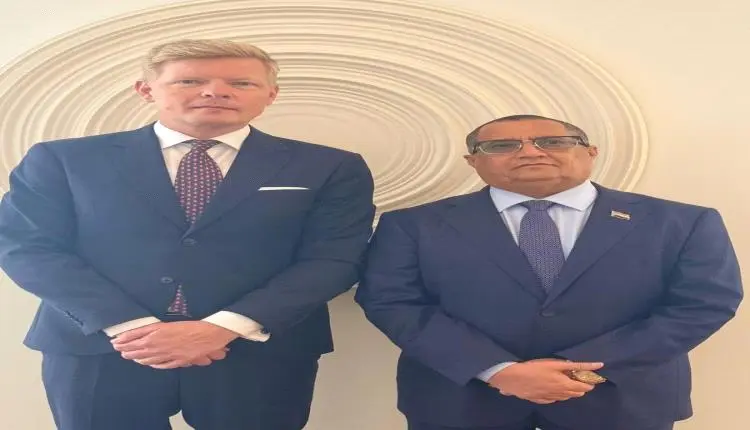 الخُبجي يبحث مع غروندبرغ التطورات على الساحة ويؤكد...