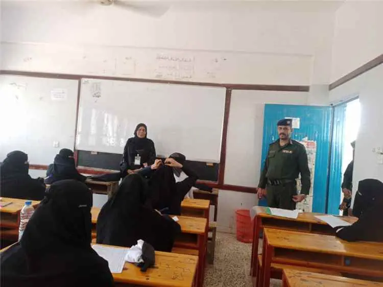 مارب: اللجنة الفرعية والفريق الوزاري يتفقدان سير ا...