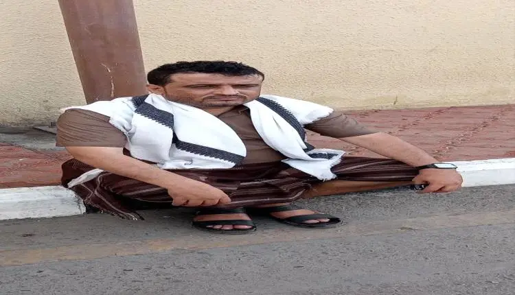 غموض يلف اعتقال الصحفي الحنشي بأبين.. اقتحام منزل...