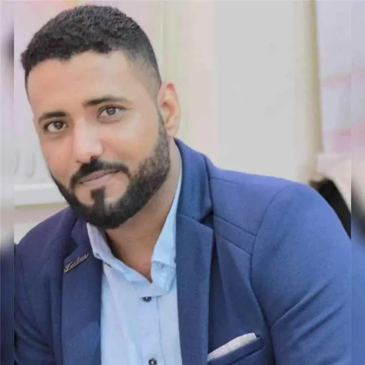 سياسي عدني يشيد بالإفراج عن محتجين في كريتر ويثمّن...