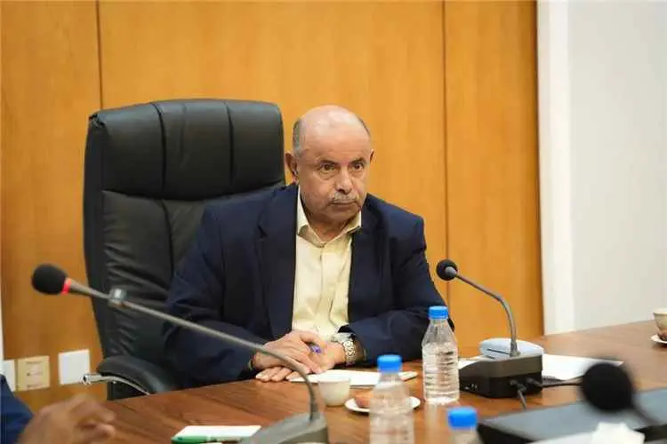 الخنبشي يوجه بتشكيل لجنة تحقيق عاجلة في حادثة مقتل...