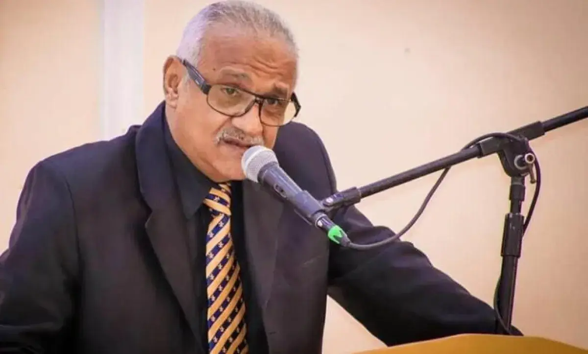 عدن على صفيح ساخن: وكيل المحافظة يحمّل الحكومات ال...
