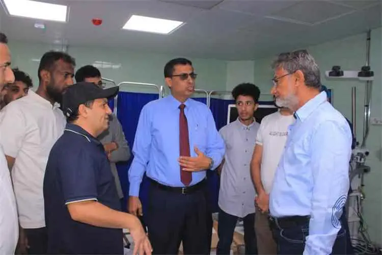 مدير صحة لحج يتفقد مستشفى ابن خلدون ويشرف على استل...