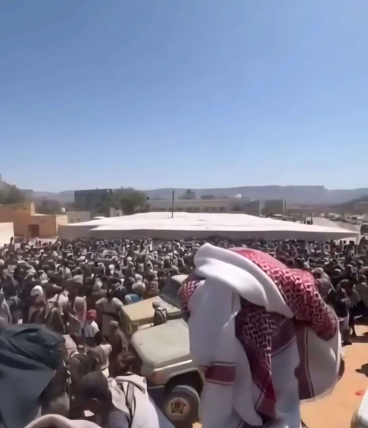 برعاية المحافظ بن الوزير.. حكم قبلي ينهي قضية مقتل...